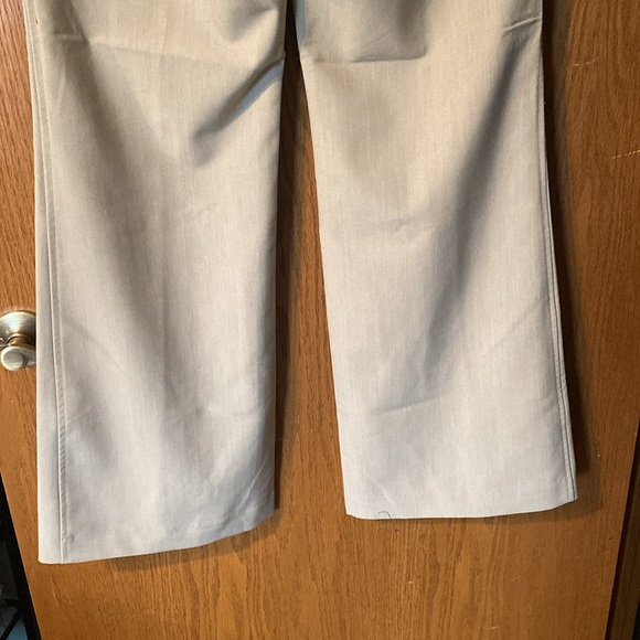 George slacks. Size 8. - Picture 3 of 6